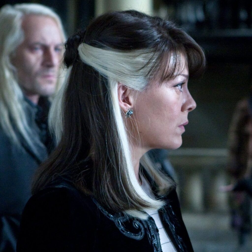 Helen McCrory como Narcissa Malfoy