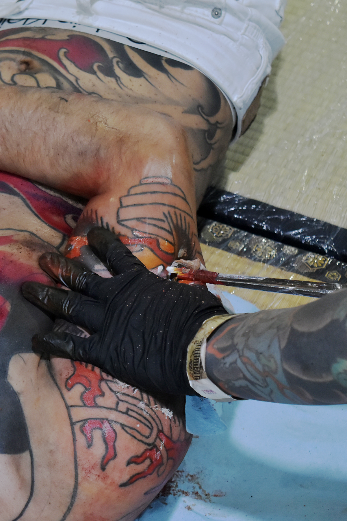 Tatuajes hand poke en la México Tattoo Fest 2023