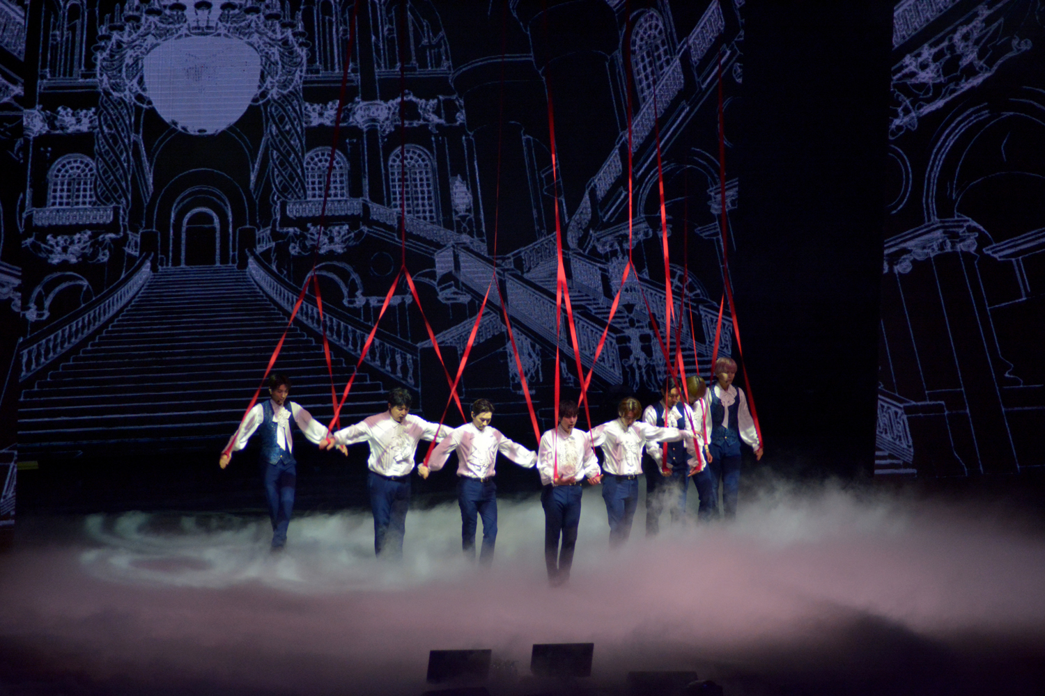 Super Junior inicia su concierto en la Arena Ciudad de México