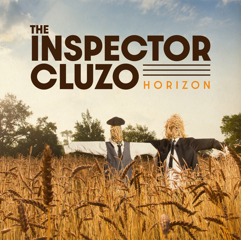 Dos espantapájaros imitan las siluetas de The Inspector Cluzo en el arte de portada de Horizon. Foto: Facebook. 