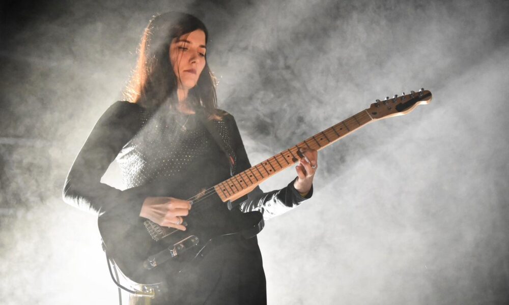 tonia minaeva guitarrista de human tetris