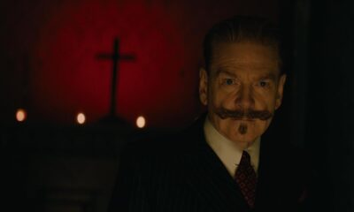 Kenneth Branagh personificando a Hercule Poirot