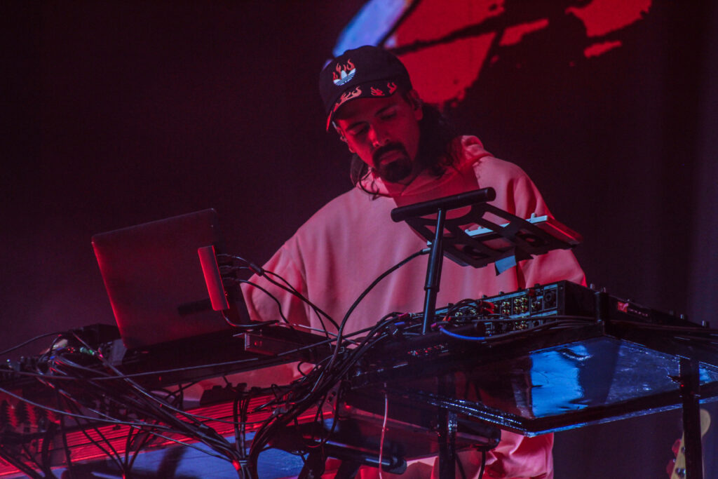 Tino El Pingüino en el Pepsi Center / Foto: Alexander Muñoz