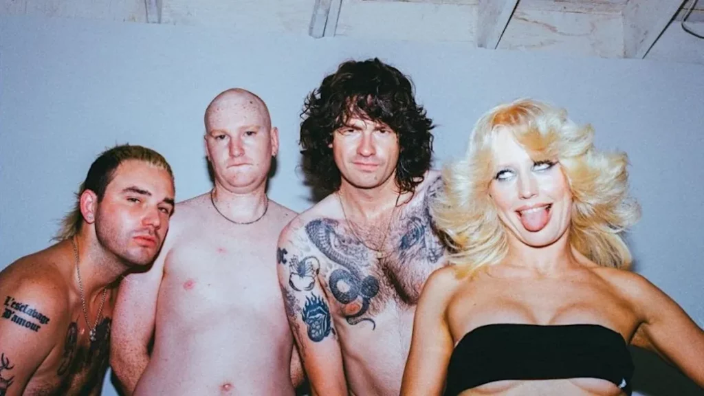 Amy And The Sniffers tiene en "Jerkin" su gran joya del disco y del año 