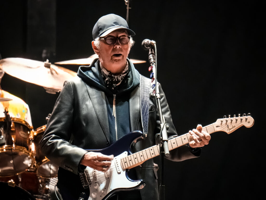 Eric Clapton y su banda nos transportaron a esas épocas donde el blues reinaba. Foto: OCESA / José Jorge Carreón