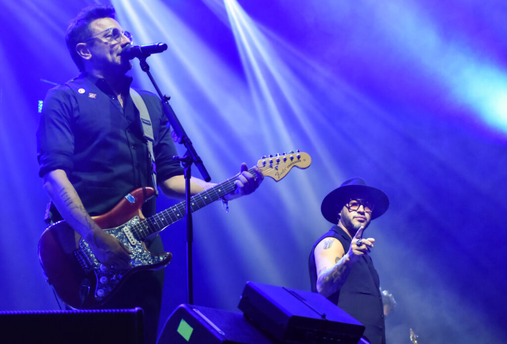 No Te Va Gustar se presentó en el Pepsi Center para festejar su 30 aniversario. Foto: Daniel Márquez