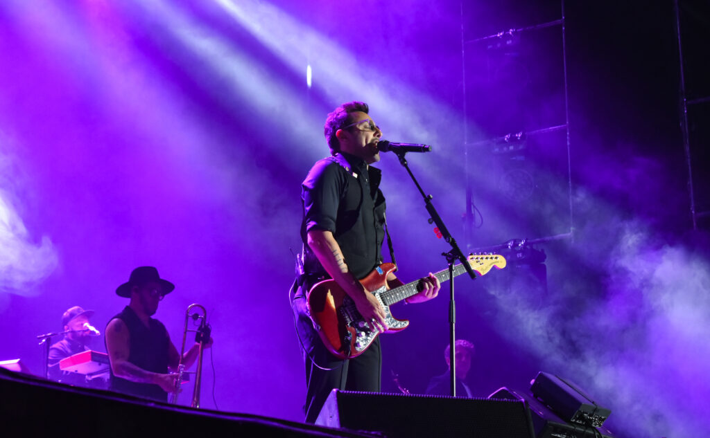 No Te Va Gustar se presentó en el Pepsi Center para festejar su 30 aniversario. Foto: Daniel Márquez