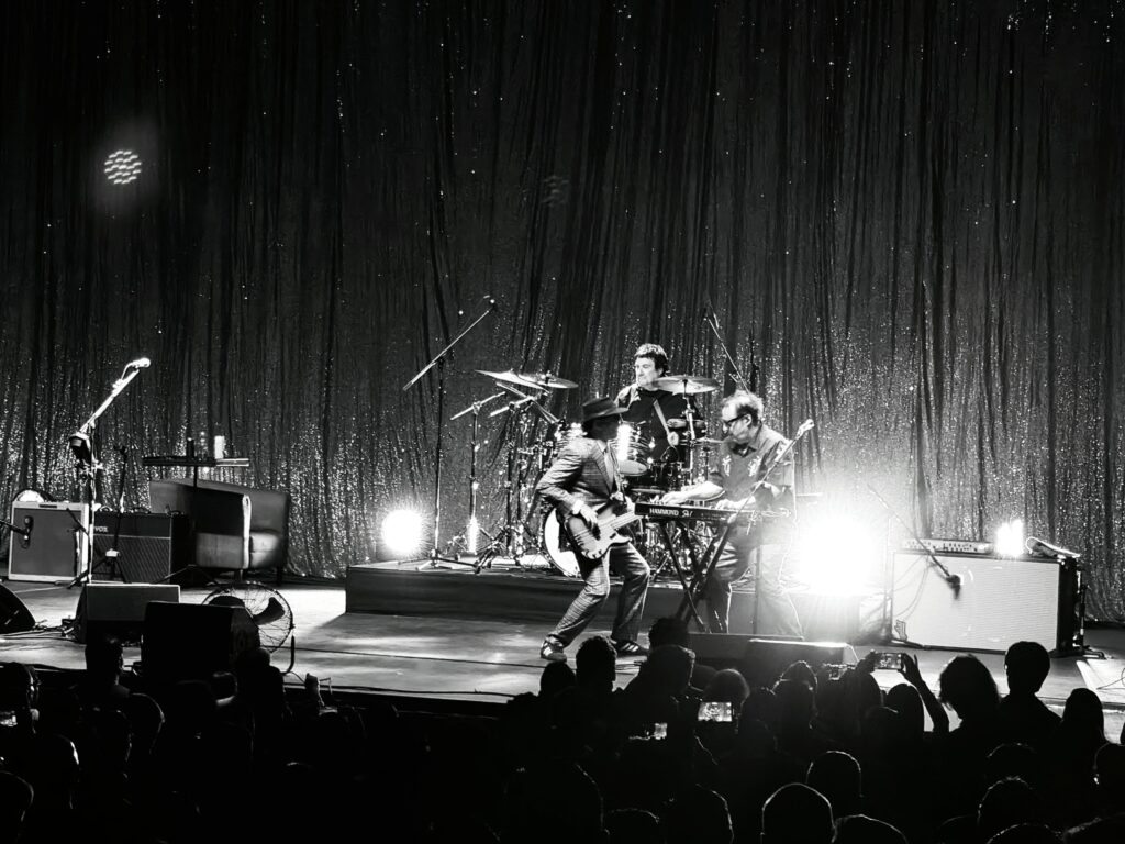 Los Tres en el Teatro Metropólitan de la Ciudad de México / Foto: Andre Dulché