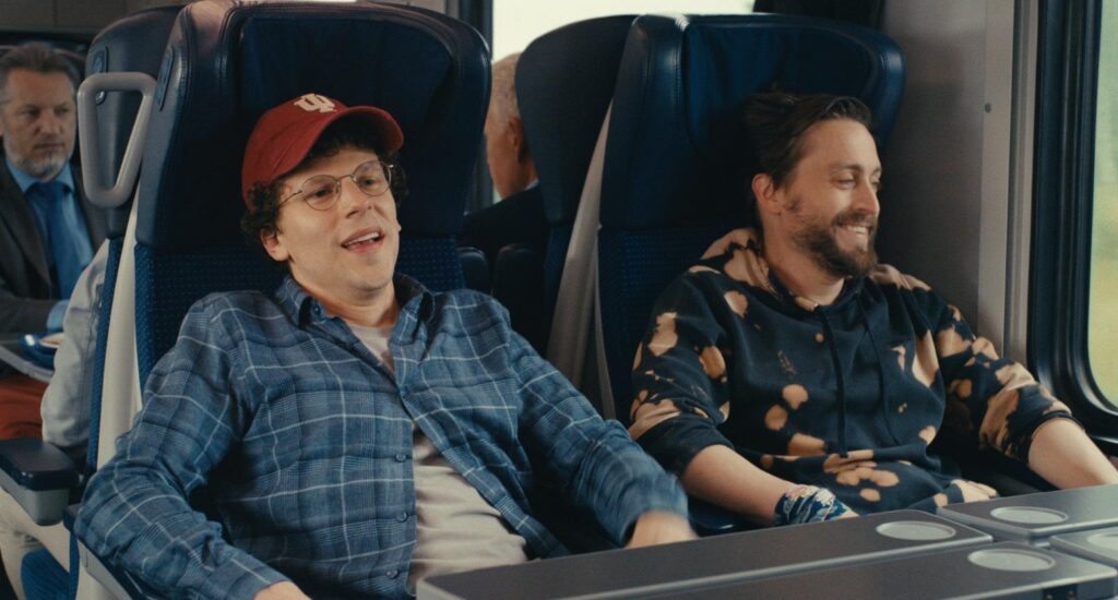 David y Benji en un tren