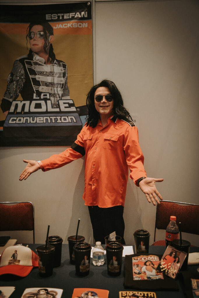 Tremanda sorpresa el tener a Estefan Jackson en la convención / Foto: Andre Dulché