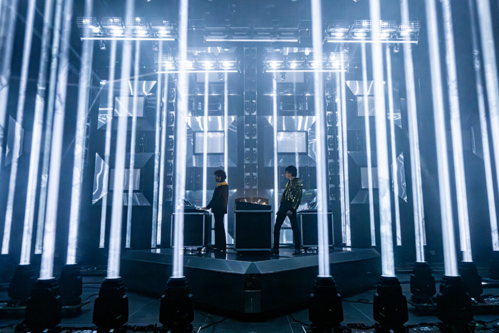 show de luces en el concierto de Justice