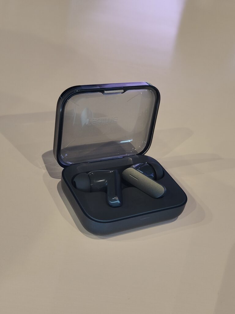 realme Buds Air 7 color verde musgo