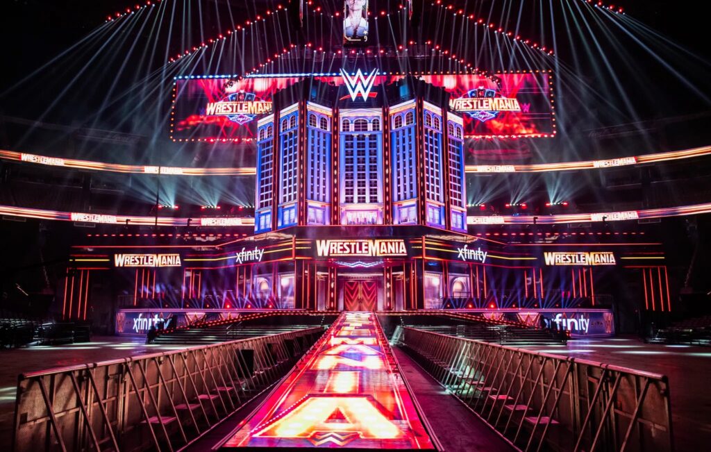 Stephanie McMahon fue la encargada de revelar la gran estructura de Wrestlemania 41. Foto: WWE