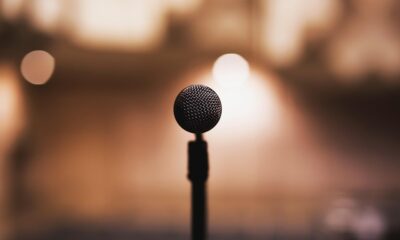 Actores que no sabías que también saben cantar