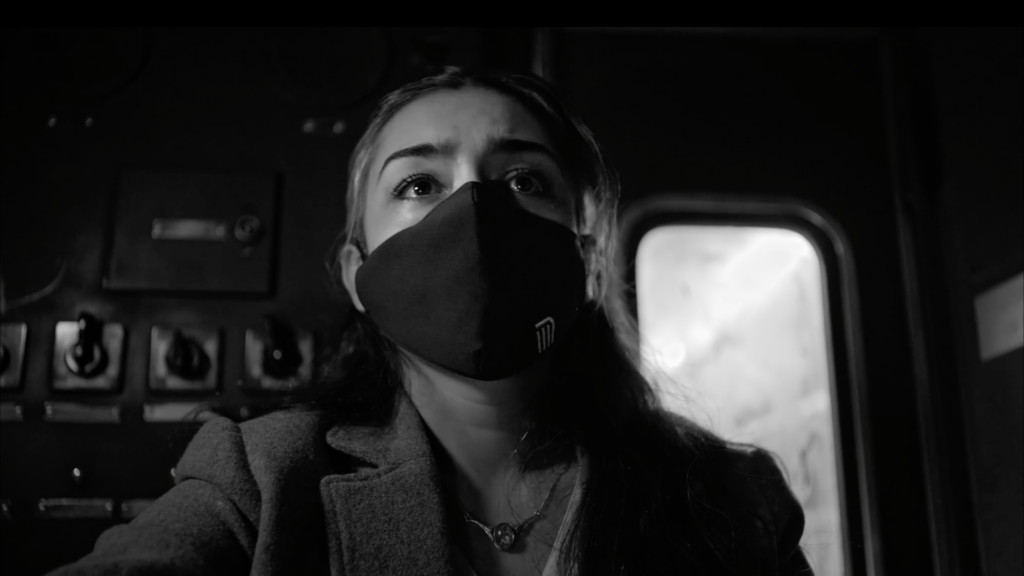 Adriana Paz demuestra su calidad como actriz en Arillo de Hombre Muerto. Foto: Mandarina Cine