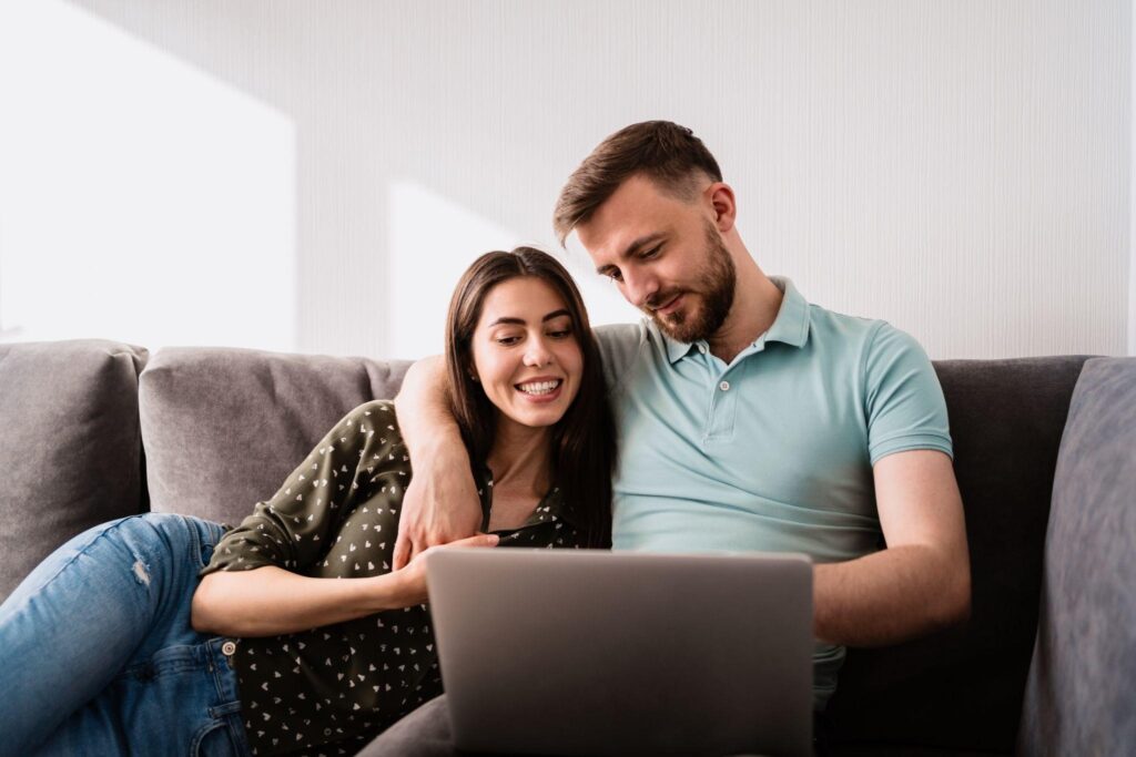 Retiro por matrimonio: pasos clave para solicitarlo sin complicaciones / foto: Freepik