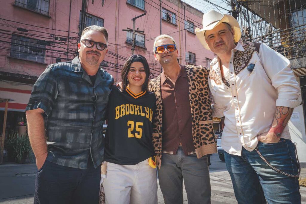 Los Amigos Invisibles, Mari y Jonaz, tremendo equipazo para esta nueva versión de Wiki Wiki. 