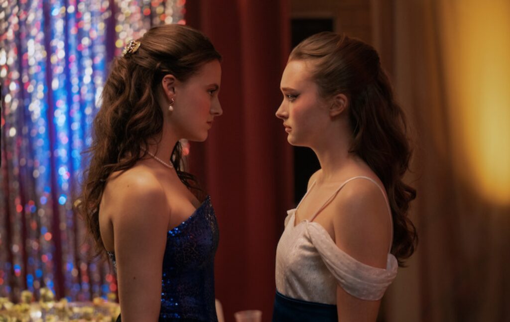 Jóvenes scream queens. India Fowler y Fina Strazza estelarizan Fear Street: Prom Queen. Foto: Netflix