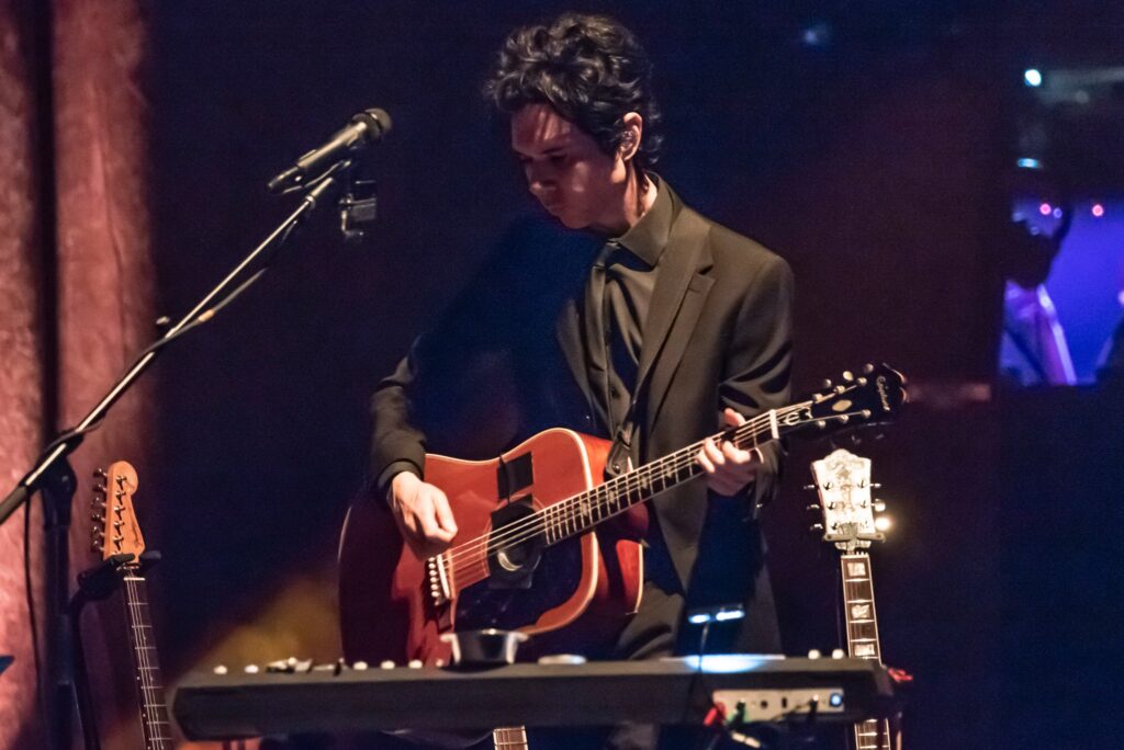 nick Zinner Guitarrista de Yeah Yeha Yeahs