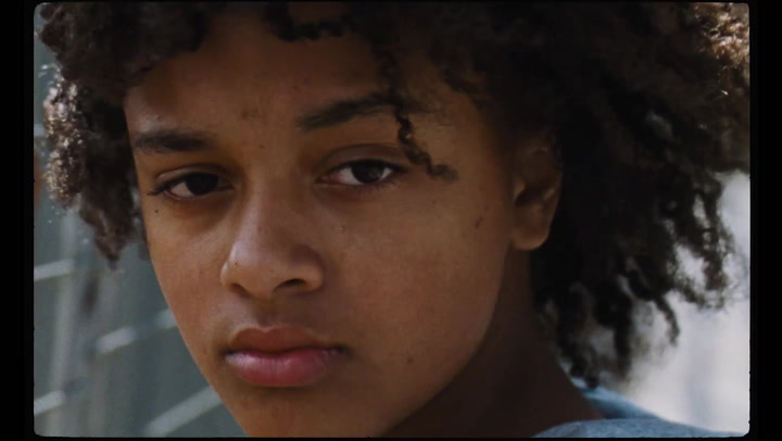 Crítica: BIRD, Emprender El Vuelo - Película de Drama