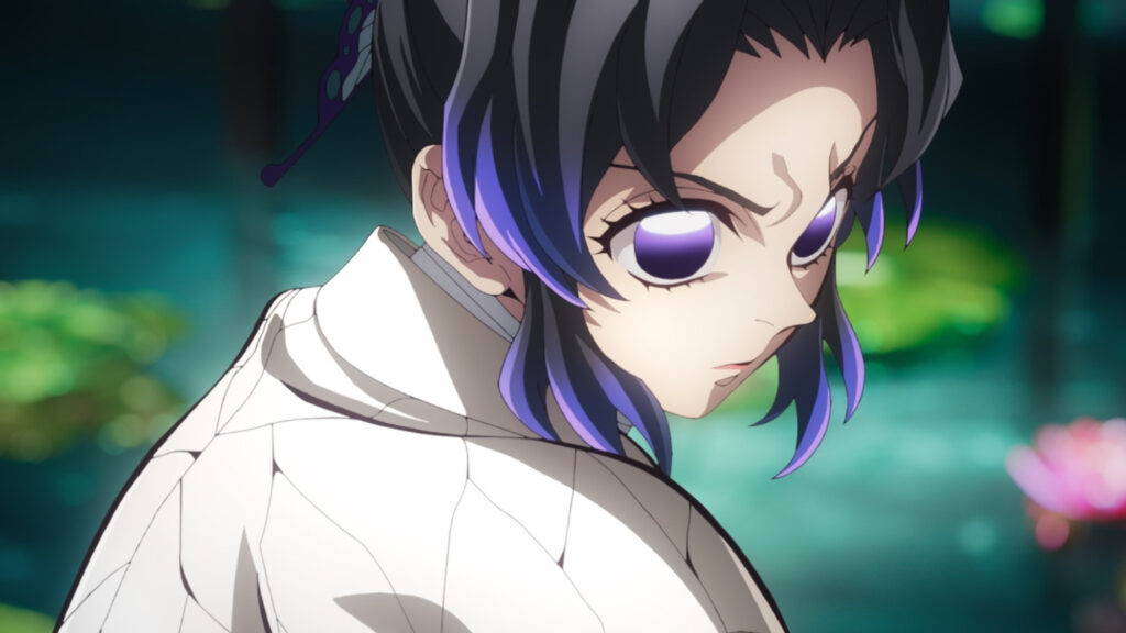 Shinobu por fin entra en acción en uno de los momentos épicos de Demon Slayer: El Castillo Infinito. Foto: Sony Pictures / Crunchyroll