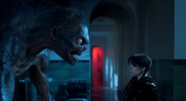 Jenna Ortega sigue en la piel de Merlina Addams junto a diversas criaturas en esta nueva temporada. Imagen: Netflix