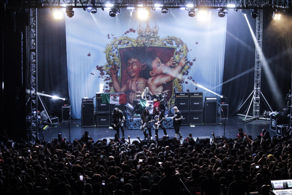 Exodus en el Circo Volador