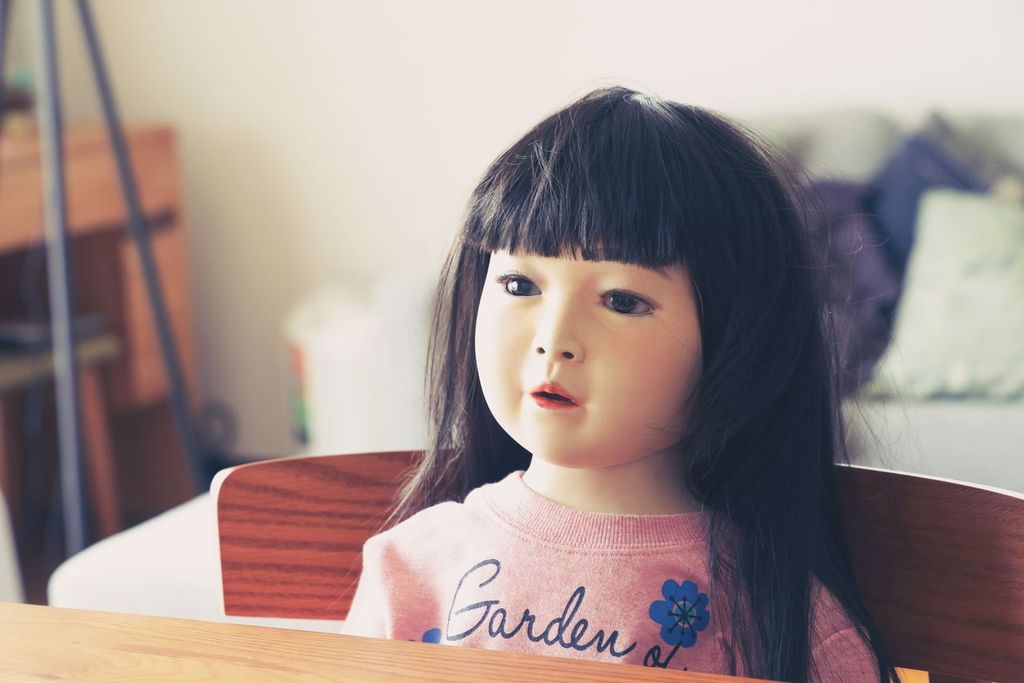 Dollhouse: Muñeca Maldita sigue los pasos de clásicos del cine de terror japonés. 