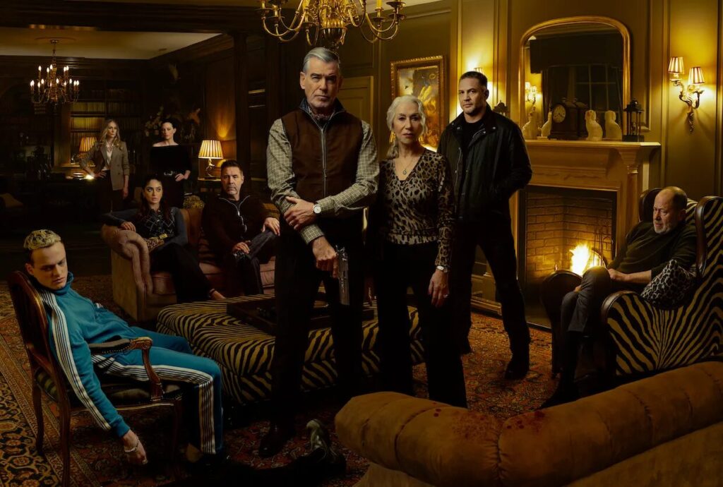 Una familia peligrosa. Los Harrigan y sus fieles lacayos demostrarán quine manda en Tierra de Mafia. Foto: Paramount Plus