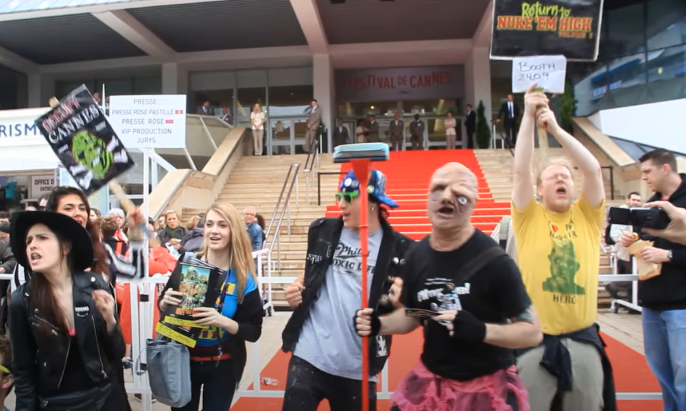 Los fans de Troma haciéndose sentir en el Festival de Cannes. Foto: Fantasia Film Festival / Troma Films