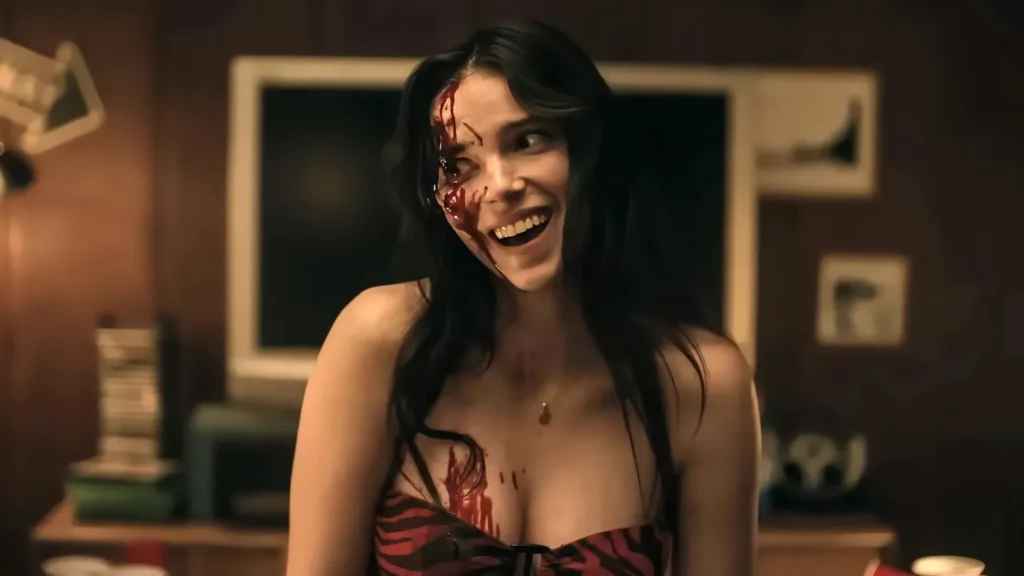 Inde Navarrete esuna gran y terrorífica sorpresa en Obsesión de Curry Barker. Foto: Focus Features / Blumhouse / Universal Pictures