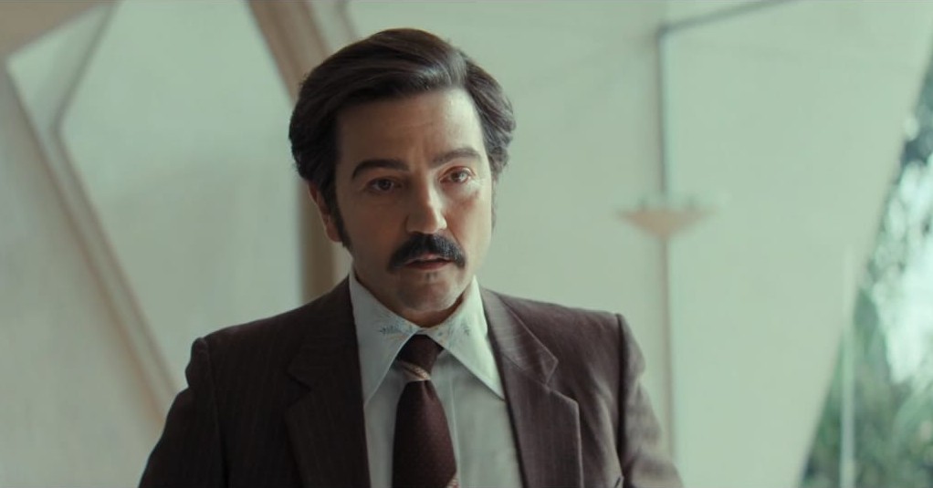 Diego Luna es Martín de la Torre
