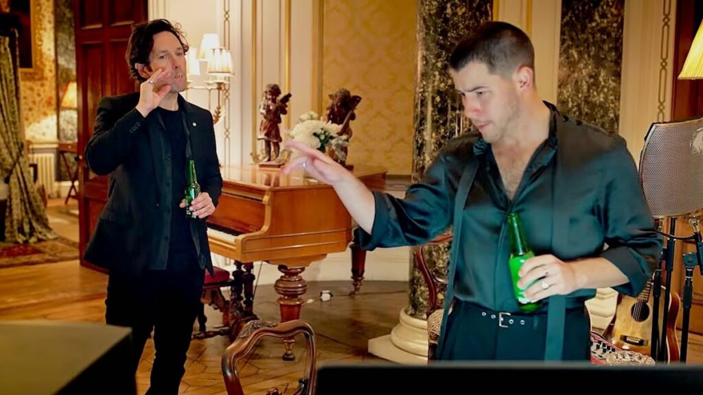 Rick y Danny bebiendo